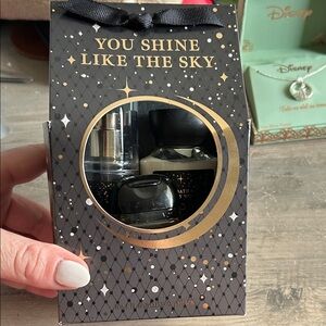 Bath & Body Works- Into the Night-  Black and Gold Gift Set